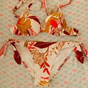 Swimwear Bikini bottom+Top